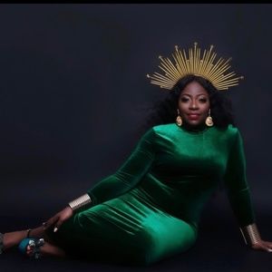 EMERALD GREEN VELVET DRESS